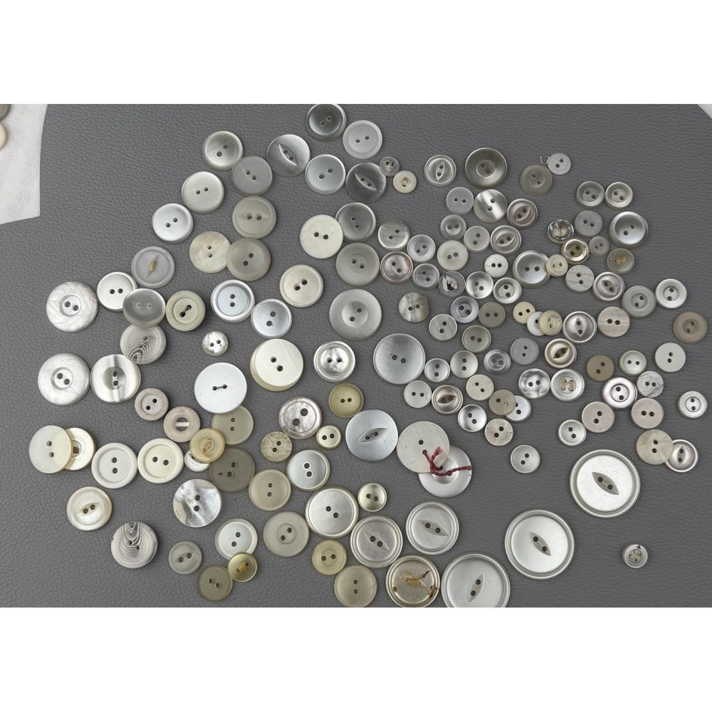 Mixed White Cream Beige Button Lot ~ 142pieces Plastic Shell Style Vintage Craft
